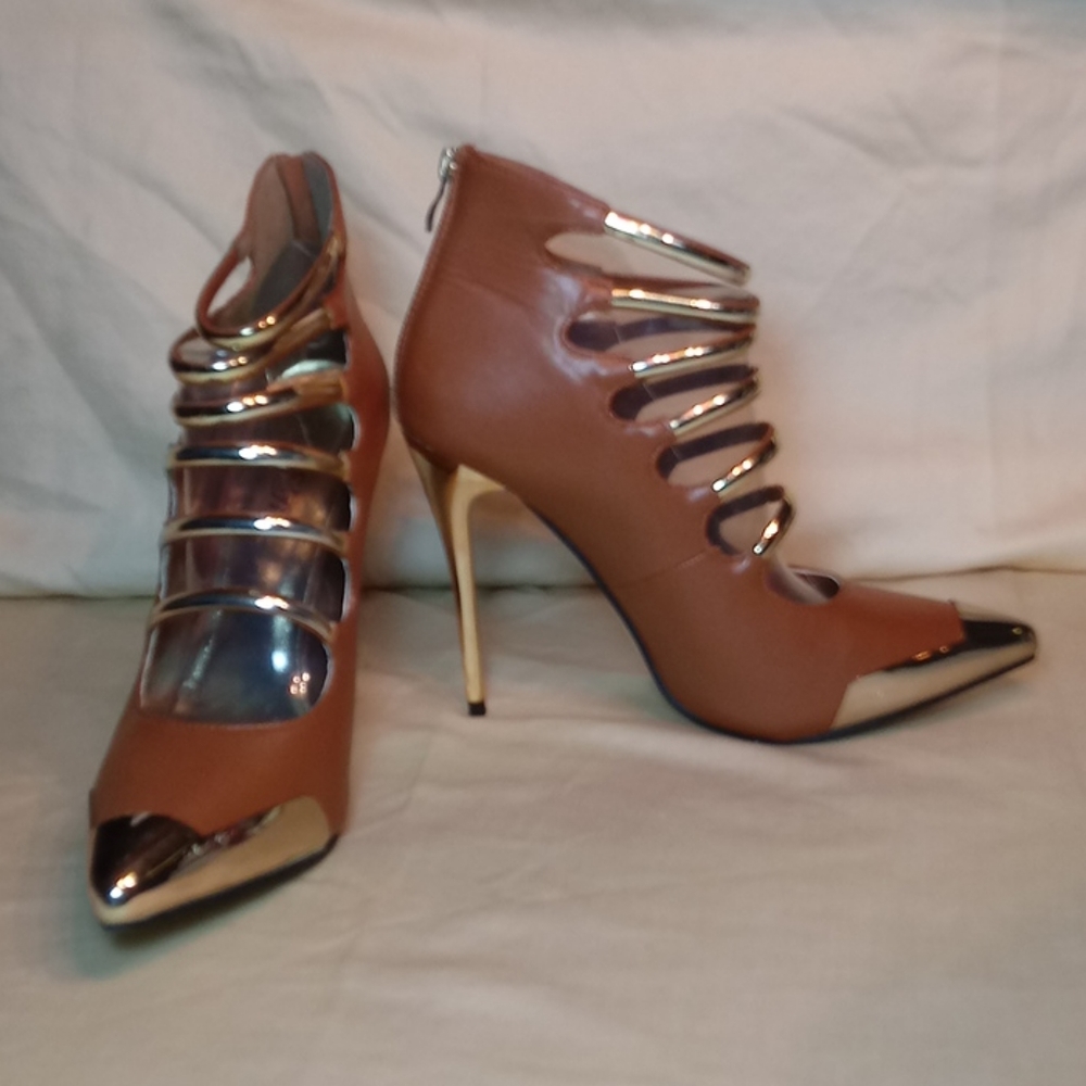 Wild Rose Booties. ( New )